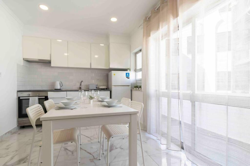 Modern Apartment Beach View Armação de Pêra Dış mekan fotoğraf